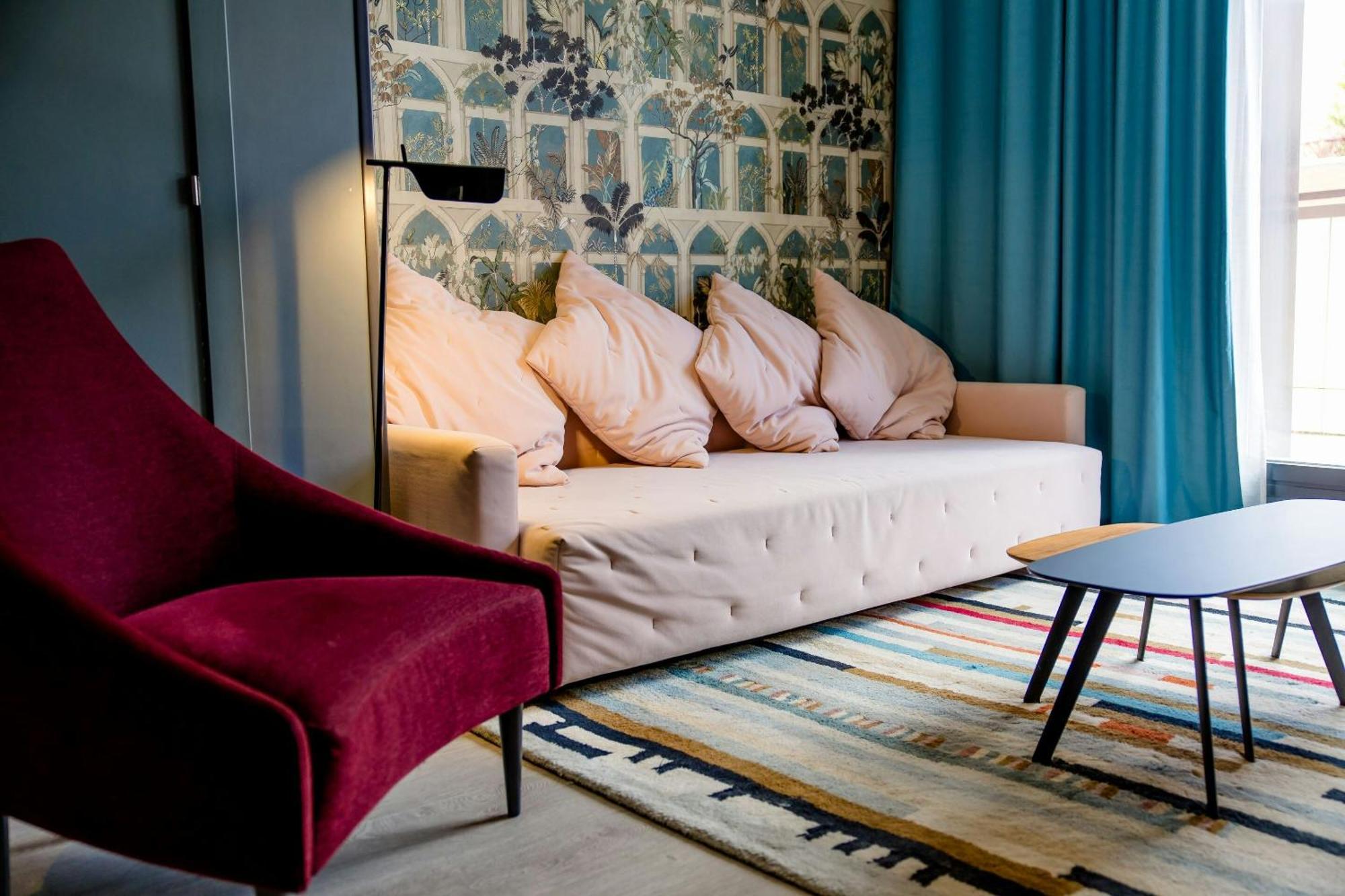 Motel One Madrid-Plaza De Espana — Photos 3